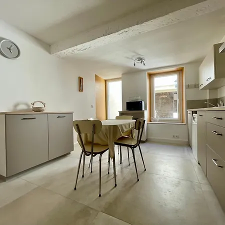 Hébergement de vacances Maison Du Canal Avec Cour Privee *