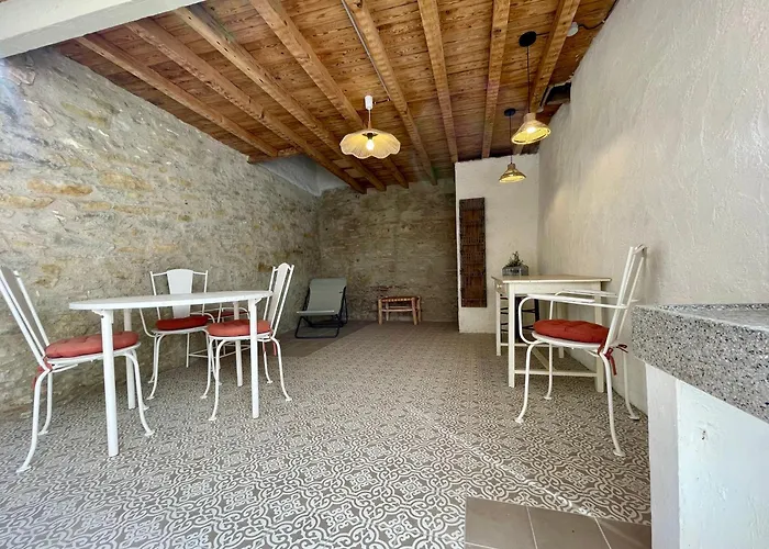 Maison Du Canal Avec Cour Privee Casa de Férias *